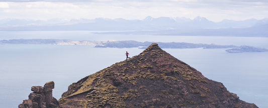 man-run-trail-over-mountain